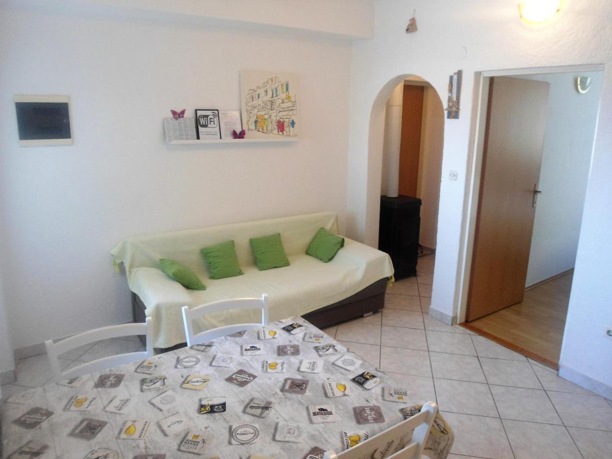 Guest House Pamela Senj  Εξωτερικό φωτογραφία