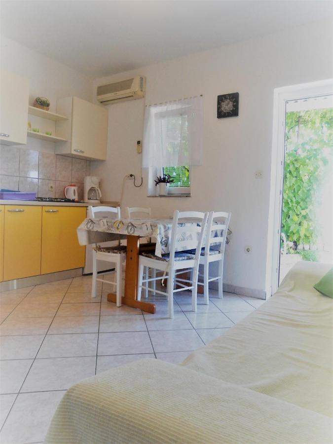 Guest House Pamela Senj  Εξωτερικό φωτογραφία