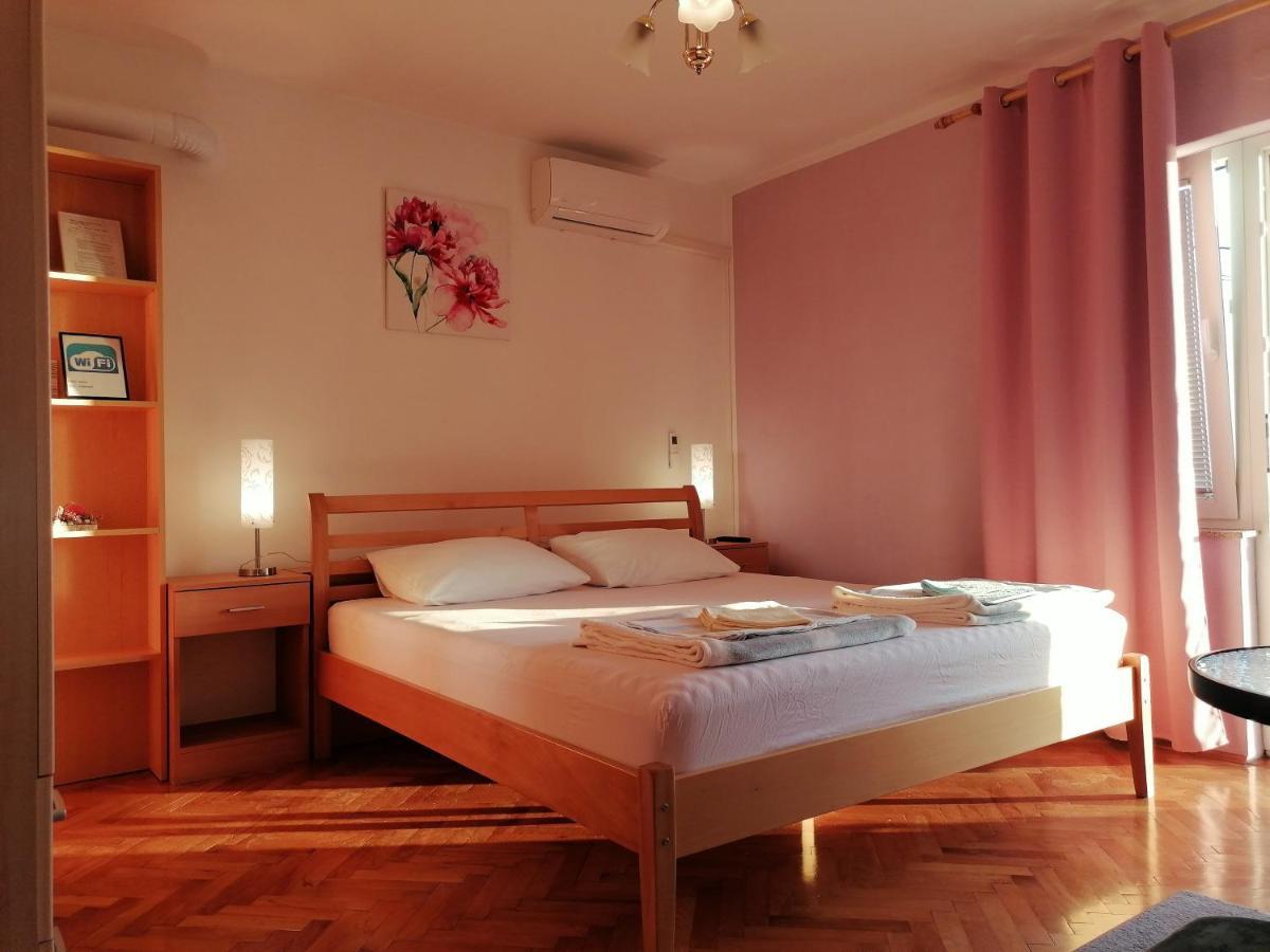 Guest House Pamela Senj  Εξωτερικό φωτογραφία
