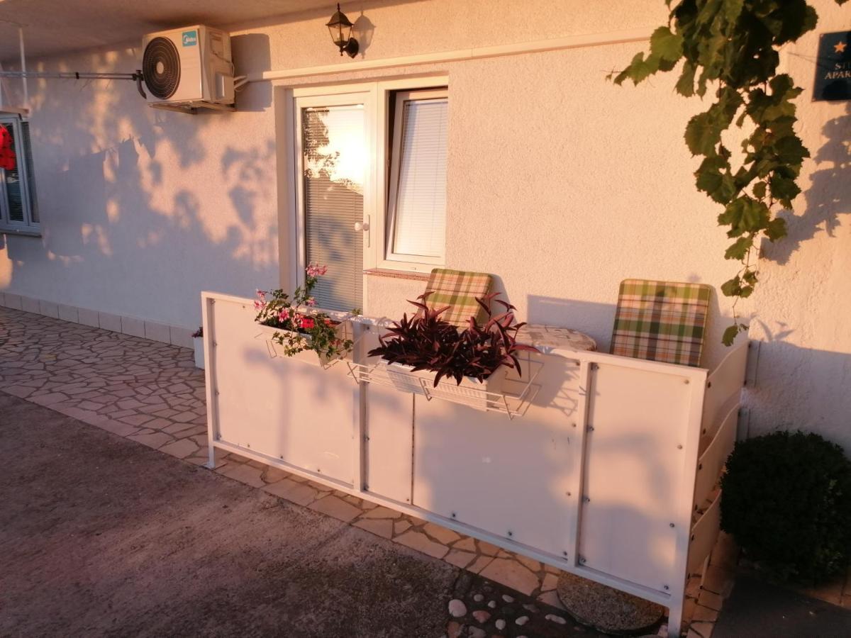 Guest House Pamela Senj  Εξωτερικό φωτογραφία