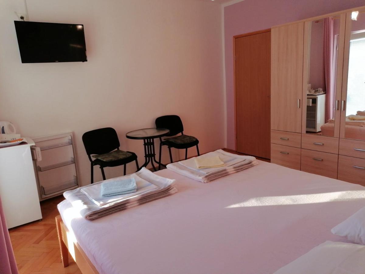 Guest House Pamela Senj  Εξωτερικό φωτογραφία